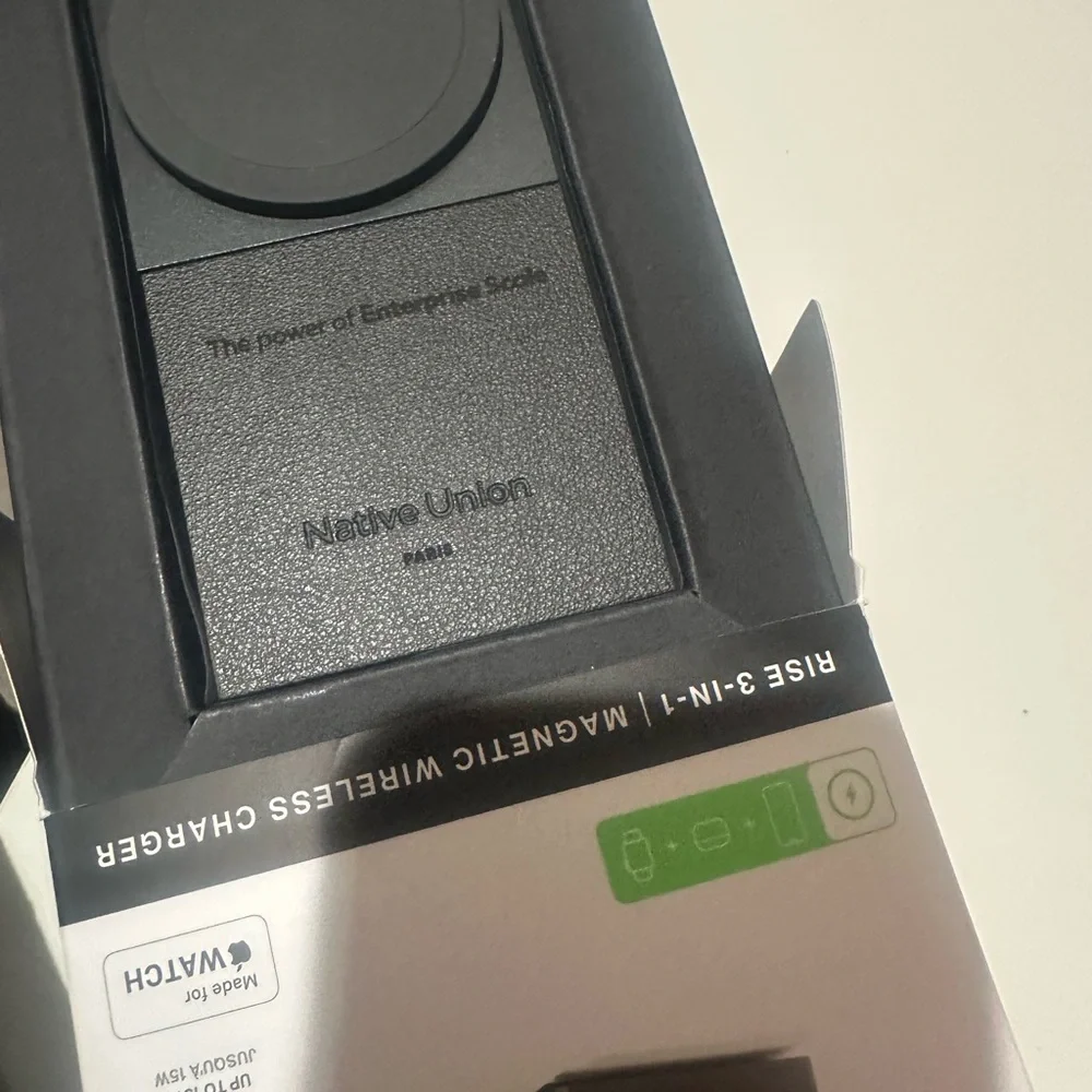 Native Union Gray 3-in-1 Magnetic Wireless Charger